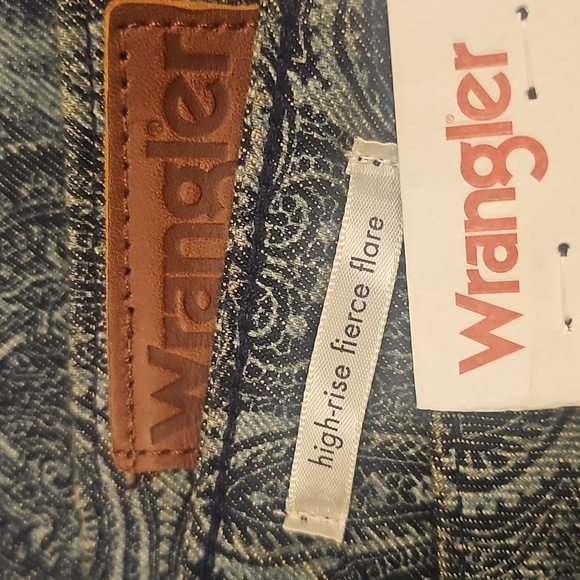 High Rise Flare Jeans - Picture 6 of 8